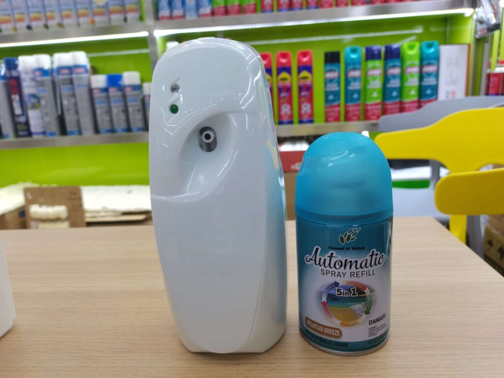 Donyan automatic spray air freshener